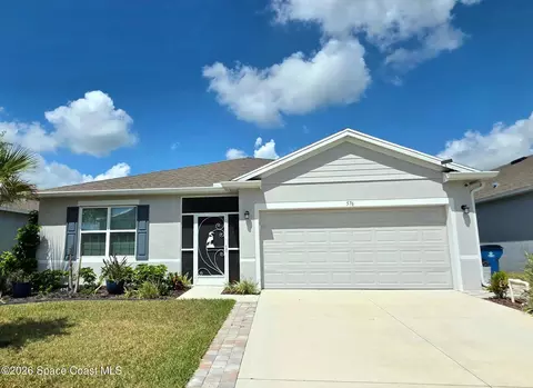 576 Kylar Dr NW, Palm Bay, FL 32907