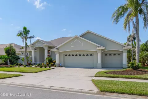 951 Fostoria Dr, Melbourne, FL 32940