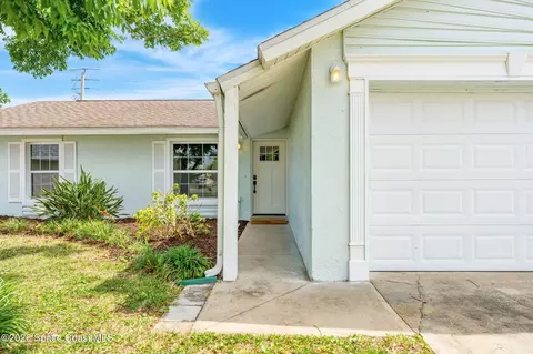 2705 Raintree Lake Cir, Merritt Island, FL 32953