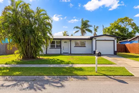 524 Westminster Ave, Melbourne, FL 32935