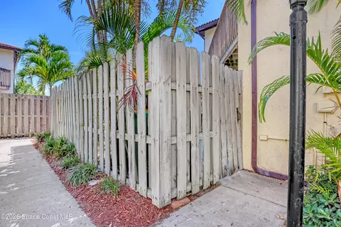 3255 Sand Ct, Melbourne Beach, FL 32951