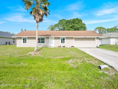 1273 Perry Ave NW, Palm Bay, FL 32907