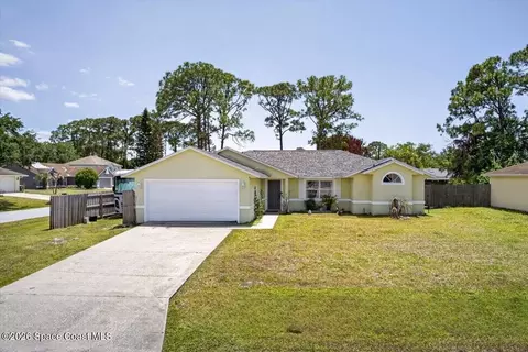1602 Hawksbill St NW, Palm Bay, FL 32907