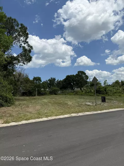 137 Mabry St, Sebastian, FL 32958