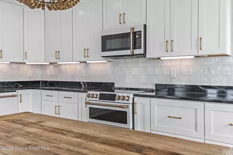 Kitchen - 17 Vip Is #A, Grant, FL 32949 photo 5 of 5