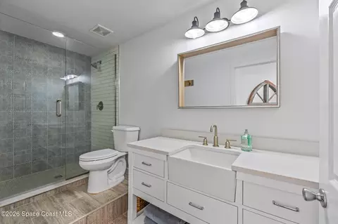 Bath - 17 Vip Is #A, Grant, FL 32949 photo 5 of 7