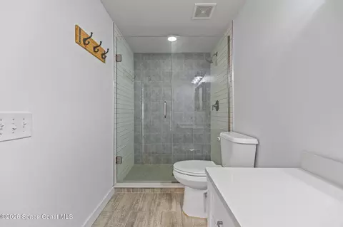 Bath - 17 Vip Is #A, Grant, FL 32949 photo 6 of 7