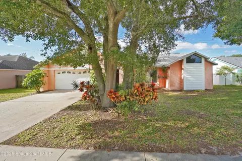 385 Island Oaks Pl, Merritt Island, FL 32953