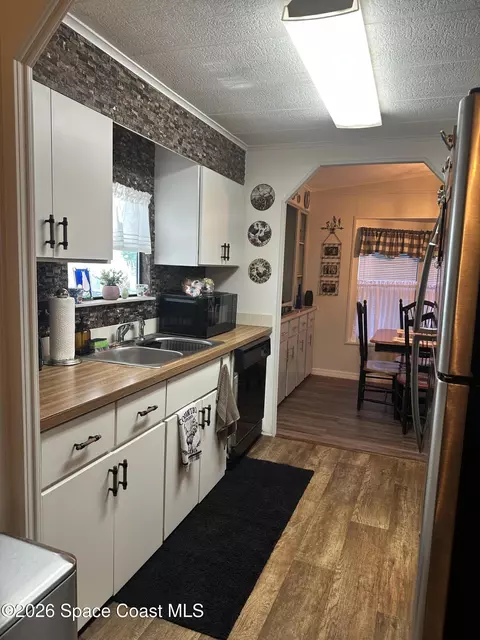 480 Egret Cir, Micco, FL 32976 photo 9