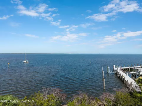 1 Indian River Ave #201, Titusville, FL 32796