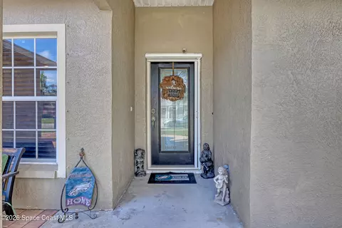 Entry Way - 1432 Old Millpond Rd, Melbourne, FL 32940 photo 1 of 3