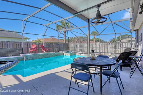 Exterior - 1432 Old Millpond Rd, Melbourne, FL 32940 photo 4 of 14
