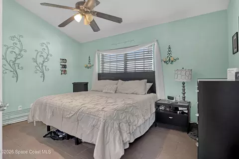 Bedroom - 1432 Old Millpond Rd, Melbourne, FL 32940 photo 3 of 5