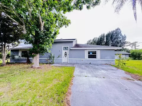 2540 Sikes Ln, Malabar, FL 32950