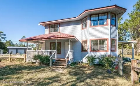 153 Pioneer Trl, Palatka, FL 32177
