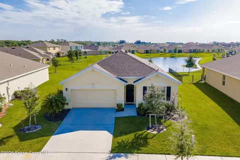 3453 Trinity Cir, Fort Pierce, FL 34945