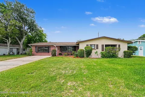 2868 Fountainhead Blvd, Melbourne, FL 32935