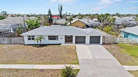 225 Wilson Ave, Satellite Beach, FL 32937