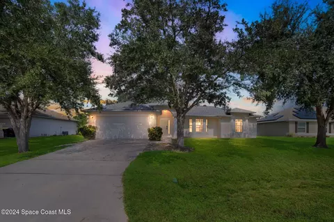 1451 Hepner St SE, Palm Bay, FL 32909