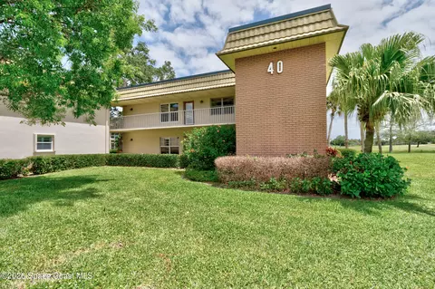 40 Vista Gardens Trl #202, Vero Beach, FL 32962