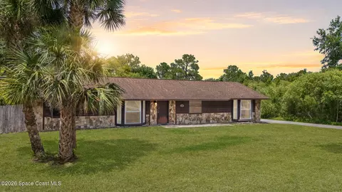 1750 Dee Dr, Merritt Island, FL 32953