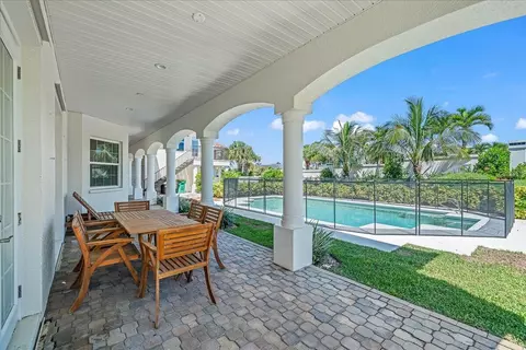 Exterior - 201 Loggerhead Dr, Melbourne Beach, FL 32951 photo 14 of 21