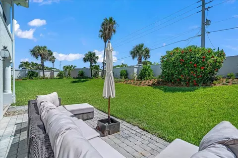 Exterior - 201 Loggerhead Dr, Melbourne Beach, FL 32951 photo 15 of 21