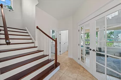 Entry Way - 201 Loggerhead Dr, Melbourne Beach, FL 32951 photo 2 of 4