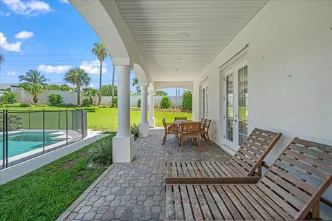 Exterior - 201 Loggerhead Dr, Melbourne Beach, FL 32951 photo 13 of 21
