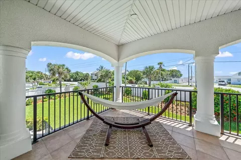 Exterior - 201 Loggerhead Dr, Melbourne Beach, FL 32951 photo 5 of 21