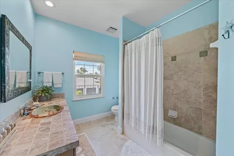 Bath - 201 Loggerhead Dr, Melbourne Beach, FL 32951 photo 7 of 9