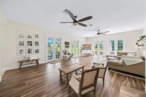 Living - 201 Loggerhead Dr, Melbourne Beach, FL 32951 photo 2 of 3