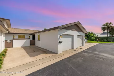 255 Paradise Blvd #11, Indialantic, FL 32903