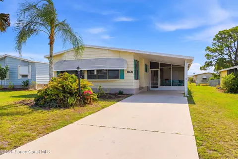 868 Waterway Dr, Barefoot Bay, FL 32976
