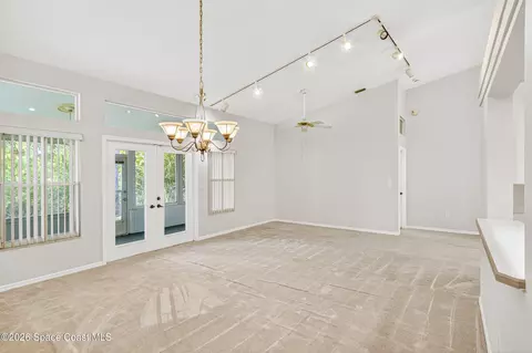 Living - 604 Brookwood Pl, Melbourne, FL 32940 photo 5 of 7