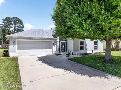 445 Stonehenge Cir, Rockledge, FL 32955