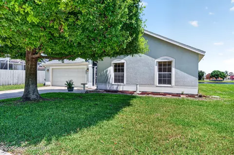 Exterior - 445 Stonehenge Cir, Rockledge, FL 32955 photo 2 of 10
