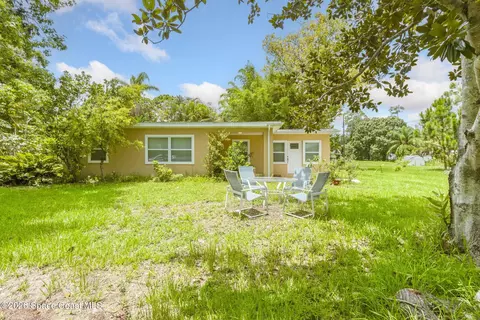 175 NW Valencia Rd, Melbourne, FL 32904