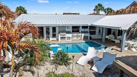 178 Saint Croix Ave, Cocoa Beach, FL 32931