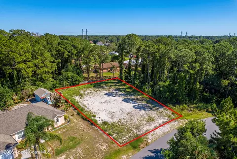 243 Dobbins Rd NW, Palm Bay, FL 32907