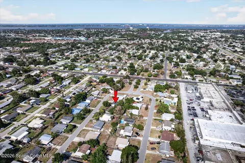 View/Area - 2139 Smathers Cir N, Melbourne, FL 32935 photo 5 of 6