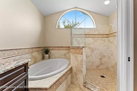 Bath - 730 Palmer Way, Melbourne, FL 32940 photo 2 of 5