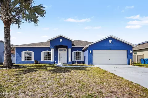 591 Dinner St NE, Palm Bay, FL 32907