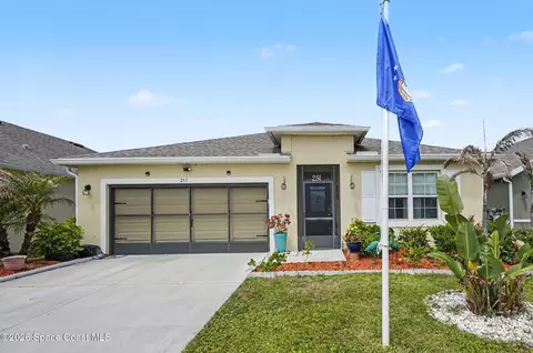 251 Guinevere Dr SW, Palm Bay, FL 32908