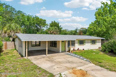 610 East Ct, Titusville, FL 32796