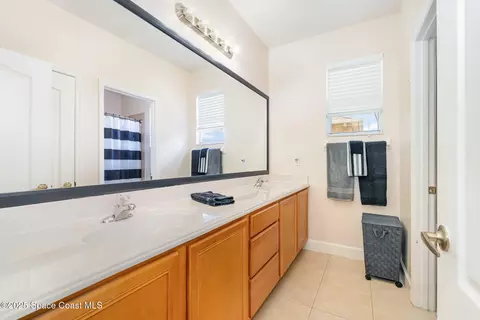 Bath - 330 Chennault Ln, Rockledge, FL 32955 photo 5 of 6