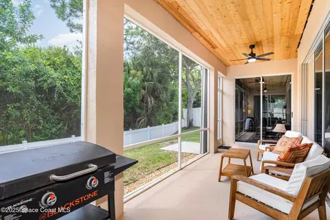 Exterior - 330 Chennault Ln, Rockledge, FL 32955 photo 5 of 7