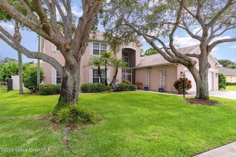 Exterior - 330 Chennault Ln, Rockledge, FL 32955 photo 3 of 7