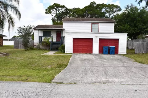 1682 Glencove Ave NW, Palm Bay, FL 32907