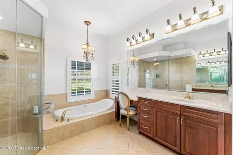 Bath - 2843 Bellwind Cir, Rockledge, FL 32955 photo 2 of 5